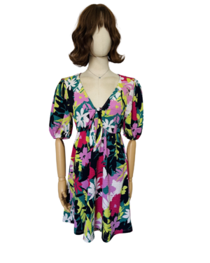 Vestido floral oscuro Talla M