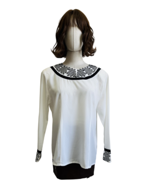 Blusa detalle bordado Talla L